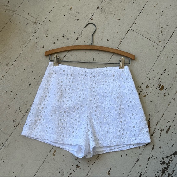 Urban Outfitters Balboa High Rise White Eyelet Lace Shorts - Picture 1 of 14